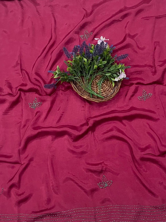 क्रेप गुलाबी सूट संग्रह / हाथ से पेंट किए गए सूट