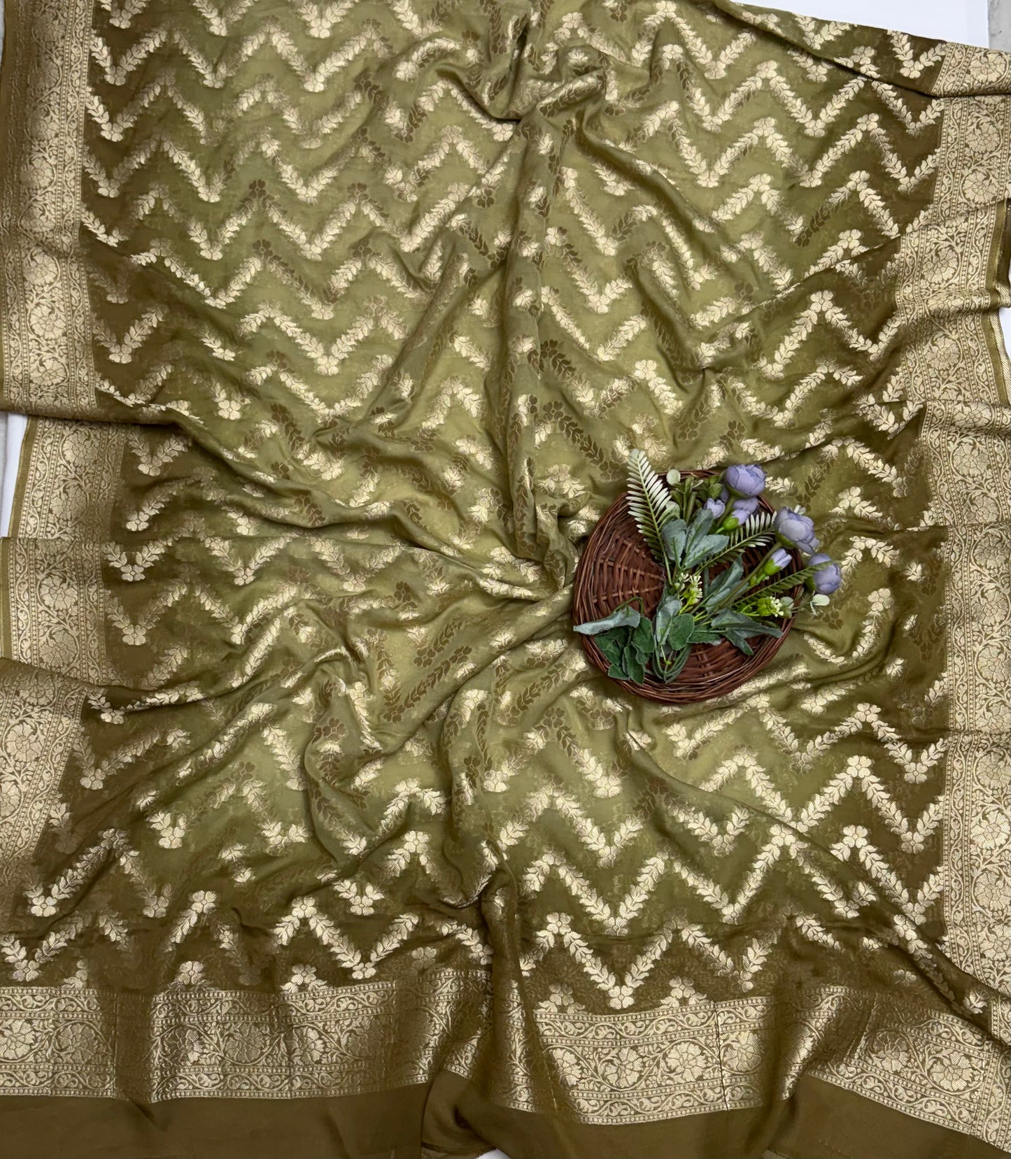 Georgette Banarasi Mehndi Green Suit Fabric / Banarasi Baithak