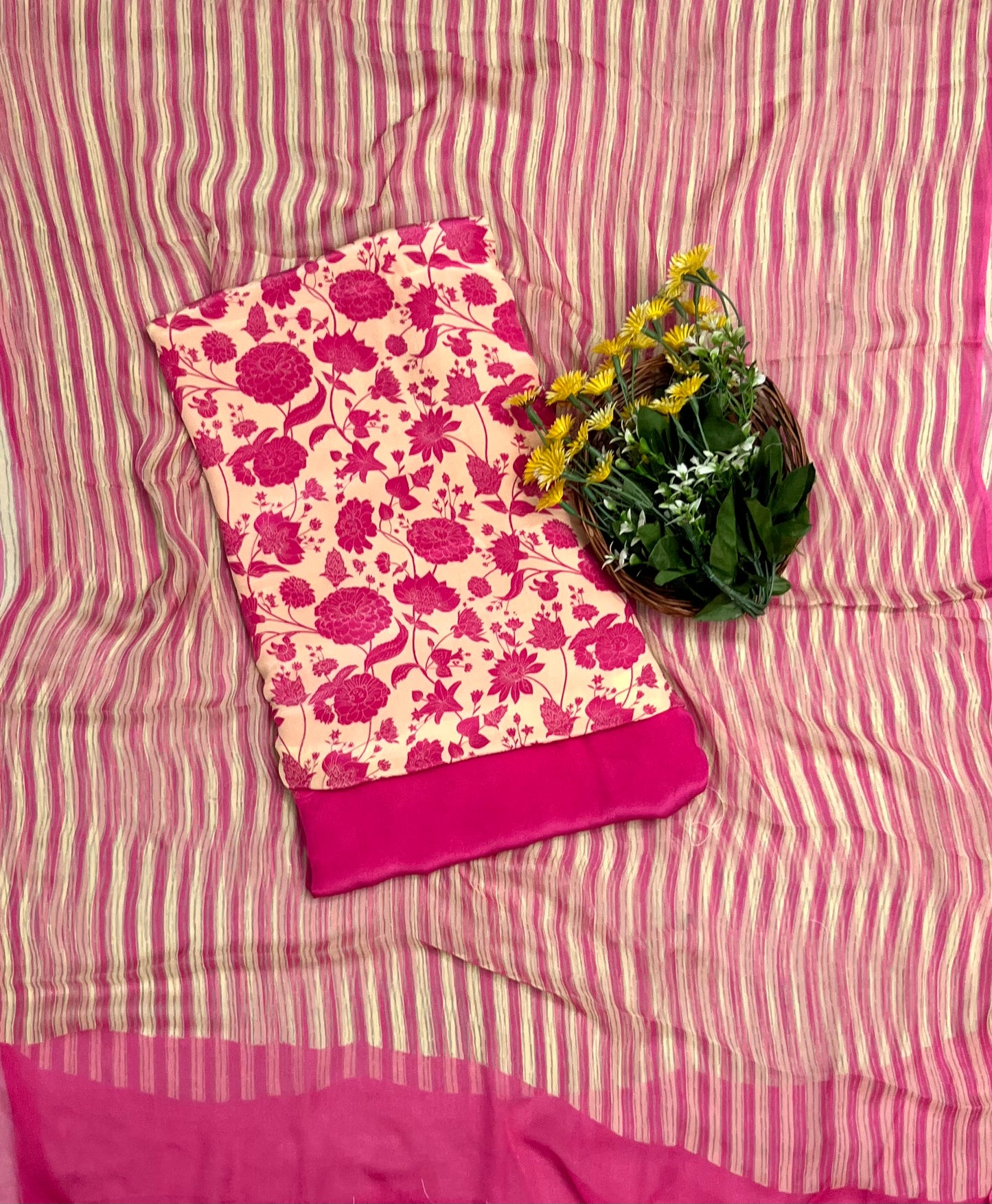 385A Crepe Skin With Magenta Suit Fabric / CKC Crepe Suits