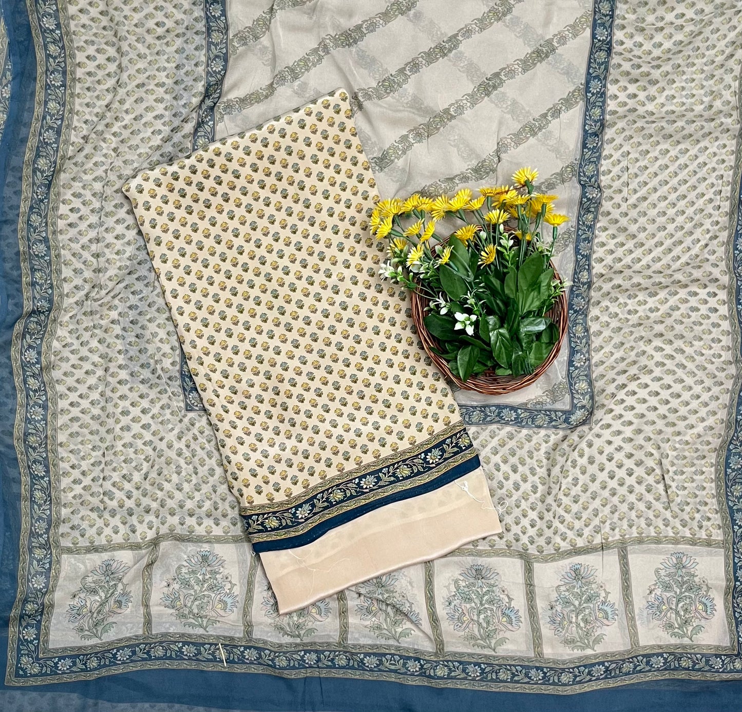 630D Crepe Beige With Dark Blue Suit Fabric / CKC Crepe Suits