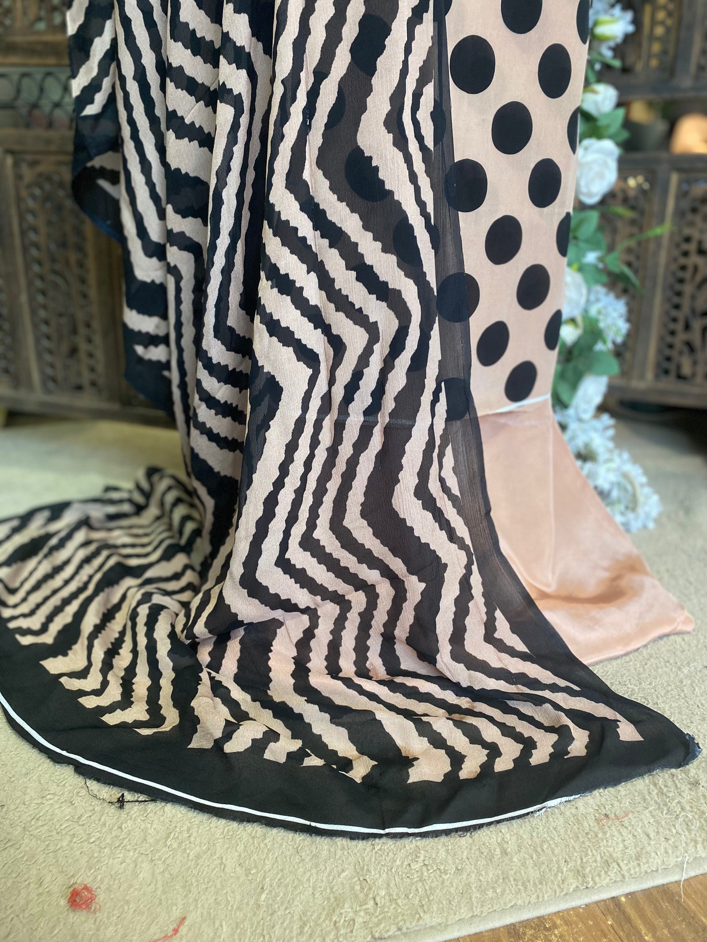 Crepe Skin With Black Suit Fabric / Polka Story