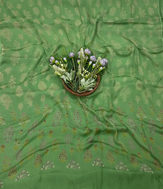 259C Crepe Green Suit Fabric / CKC Crepe Suits