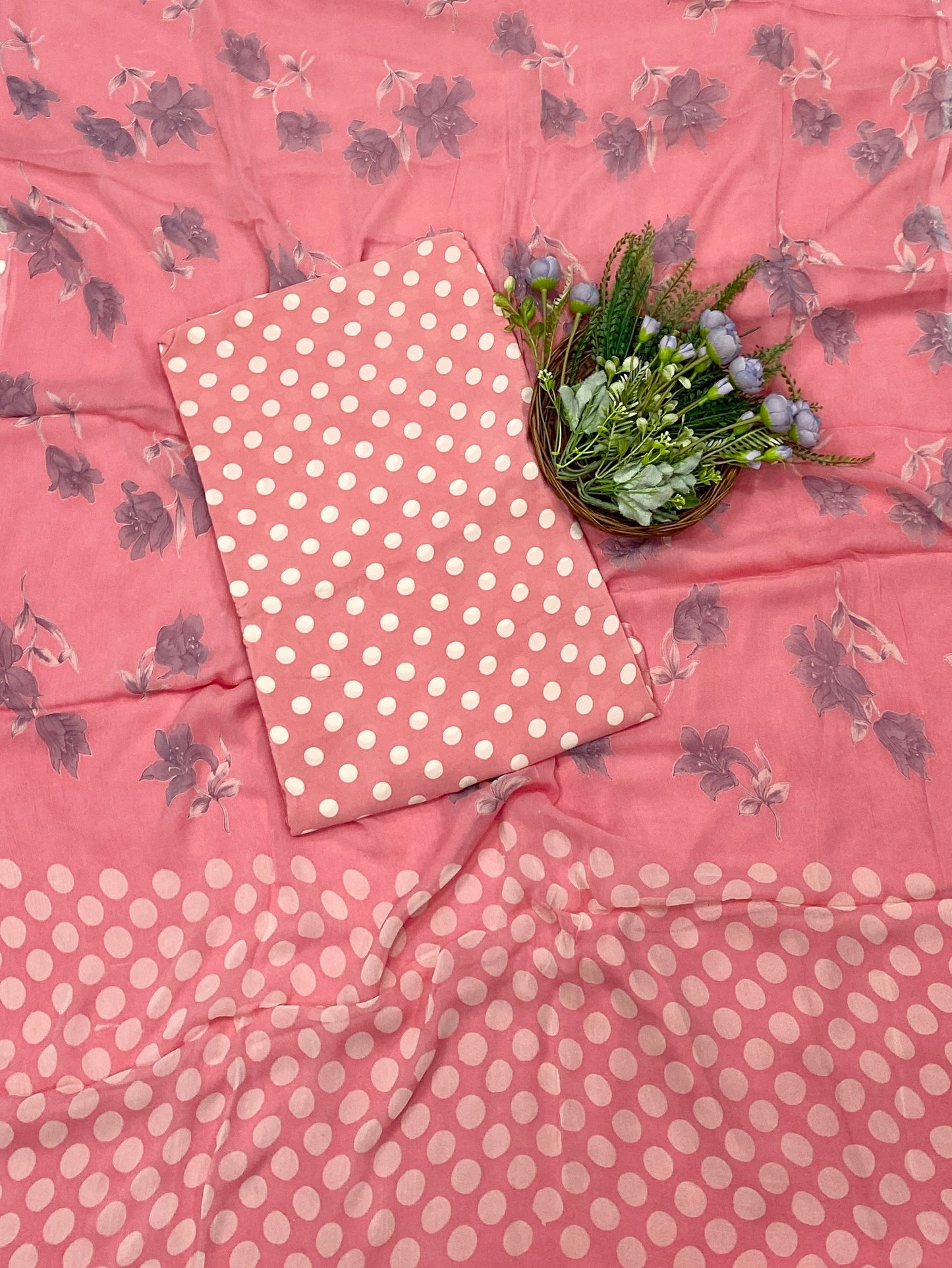 423C Crepe Polka Peach Suit Fabric/ CKC Polka Story