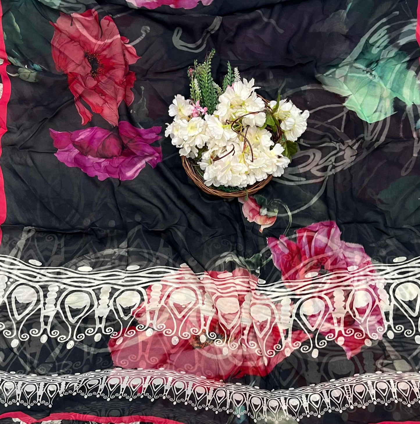 278A Georgette Black And Cream Suit Fabric / CKC Georgette Suits