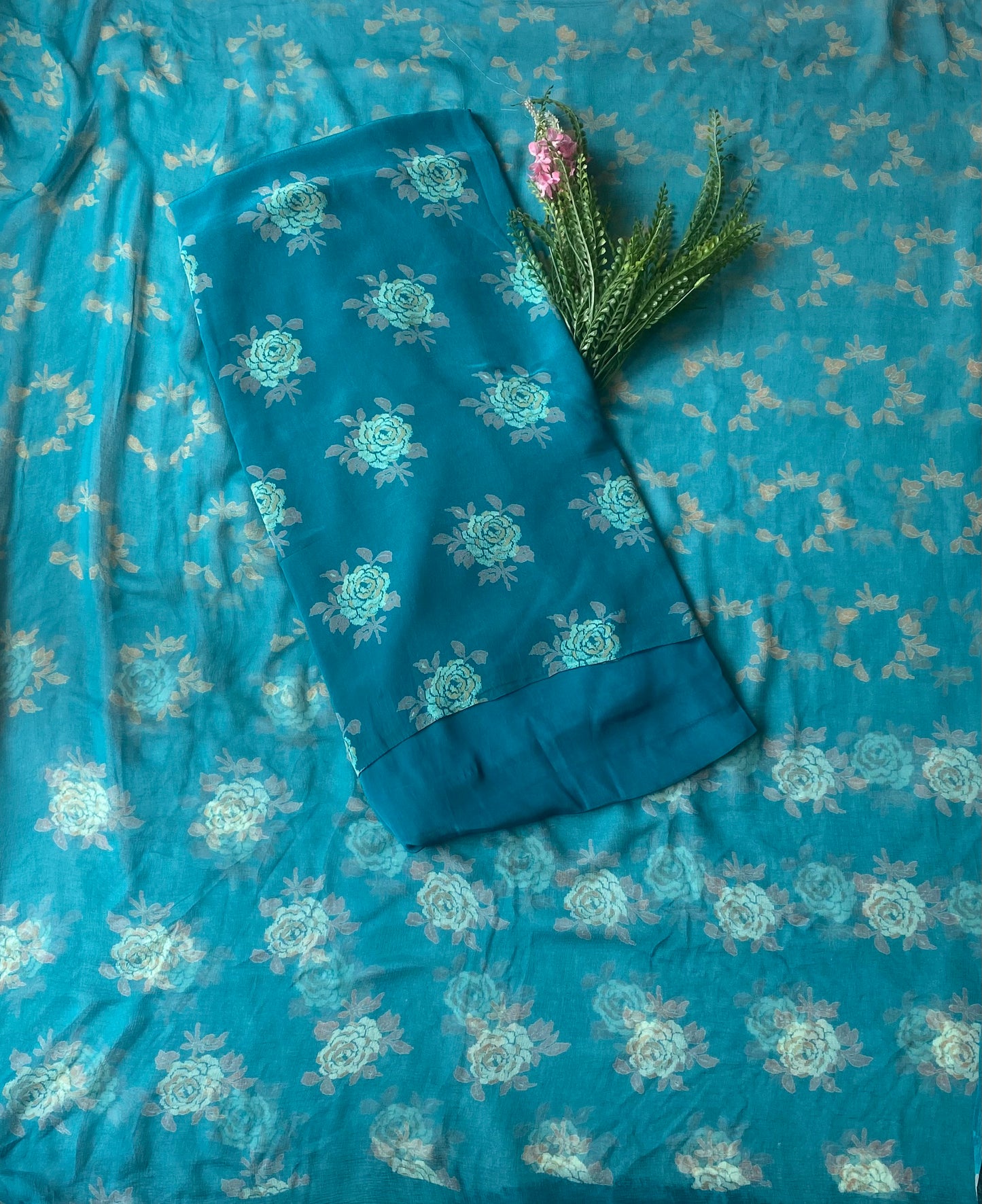 जॉर्जेट सी ग्रीन सूट फ़ैब्रिक / ईज़ी ब्रीज़ी PT-3