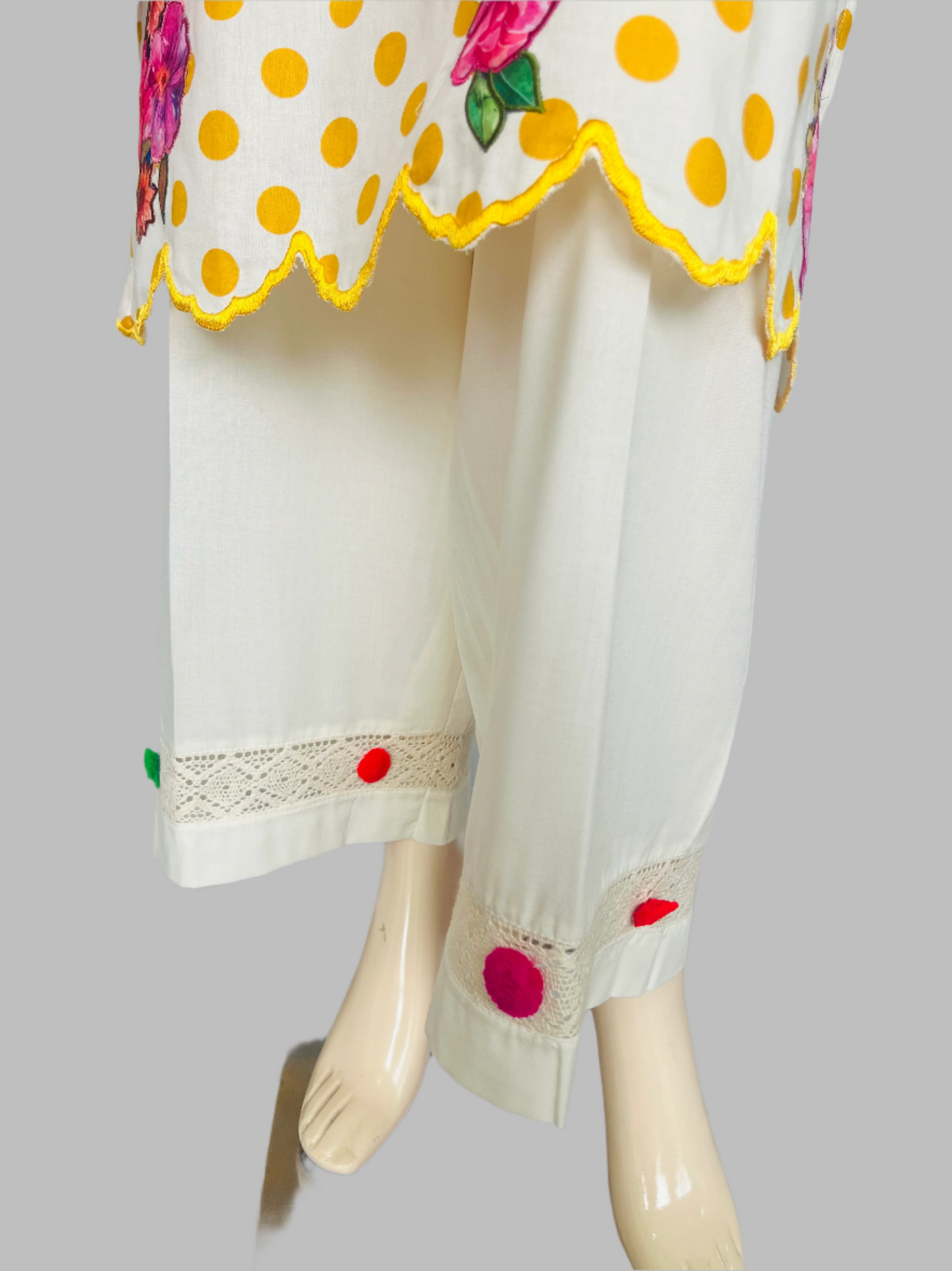 Cotton Cream With Yellow Stitched Suit / Polka Petals