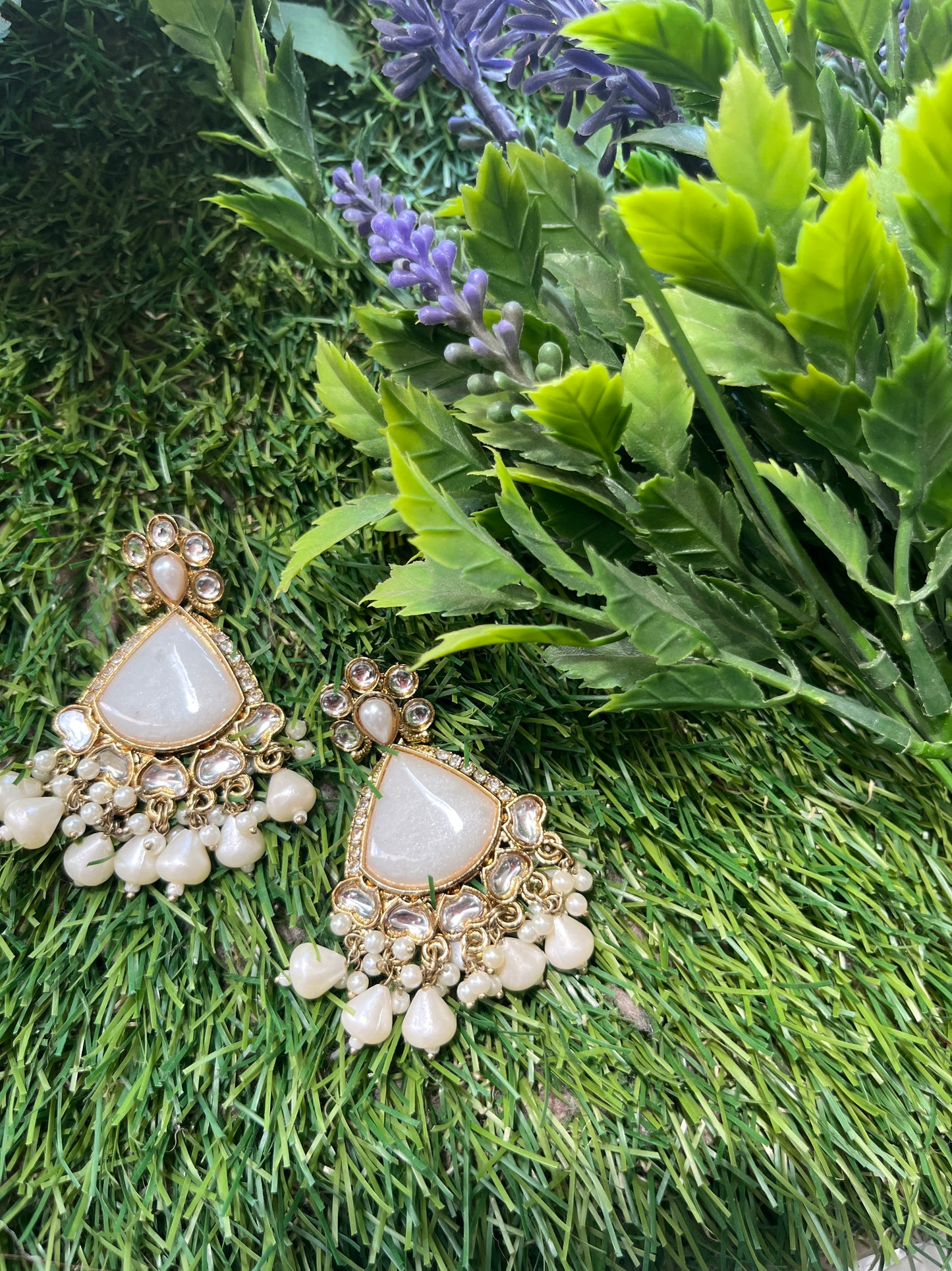 Kundan Cream Earings Set /CKC Jewels