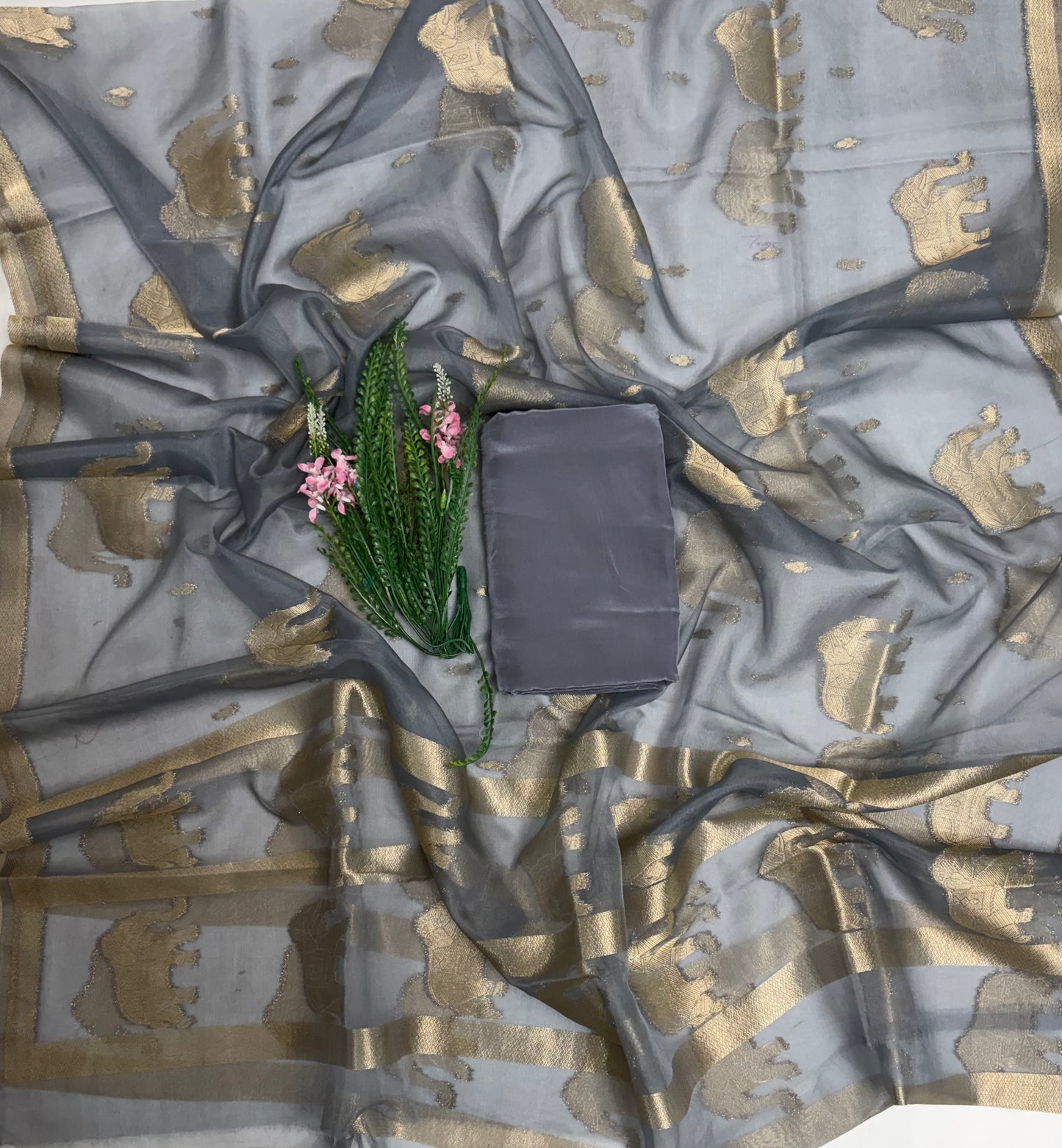 Brocade Grey Suit Fabric / Banarasi Baithak