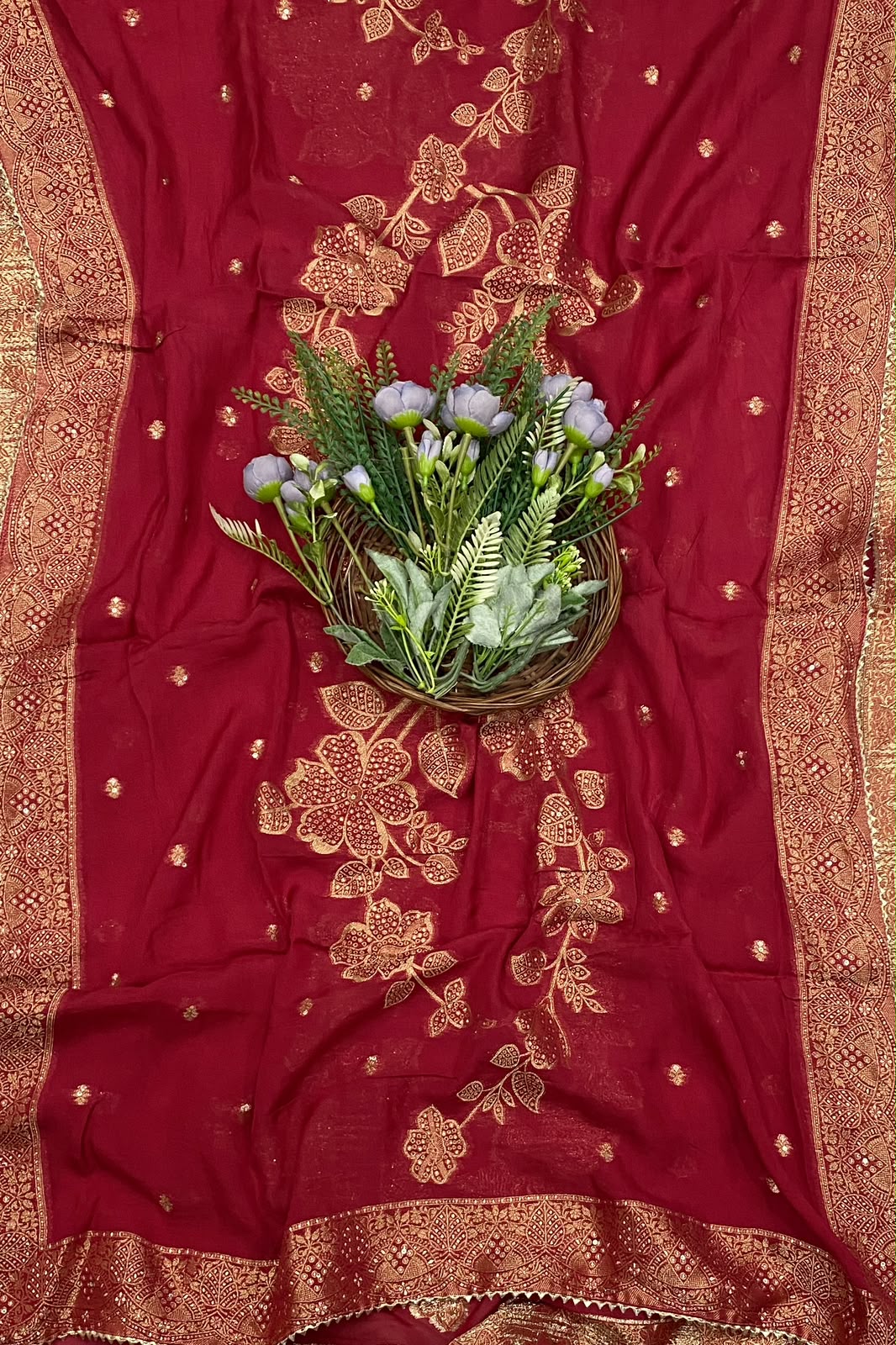 जॉर्जेट पोल्का डॉट मेहंदी ग्रीन सूट फैब्रिक / पोल्का डॉट्स सूट