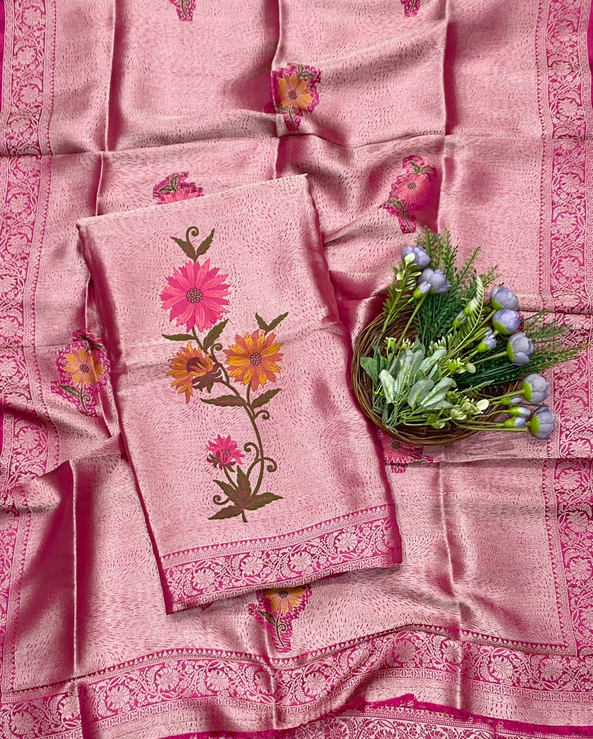 जॉर्जेट पोल्का डॉट मेहंदी ग्रीन सूट फैब्रिक / पोल्का डॉट्स सूट