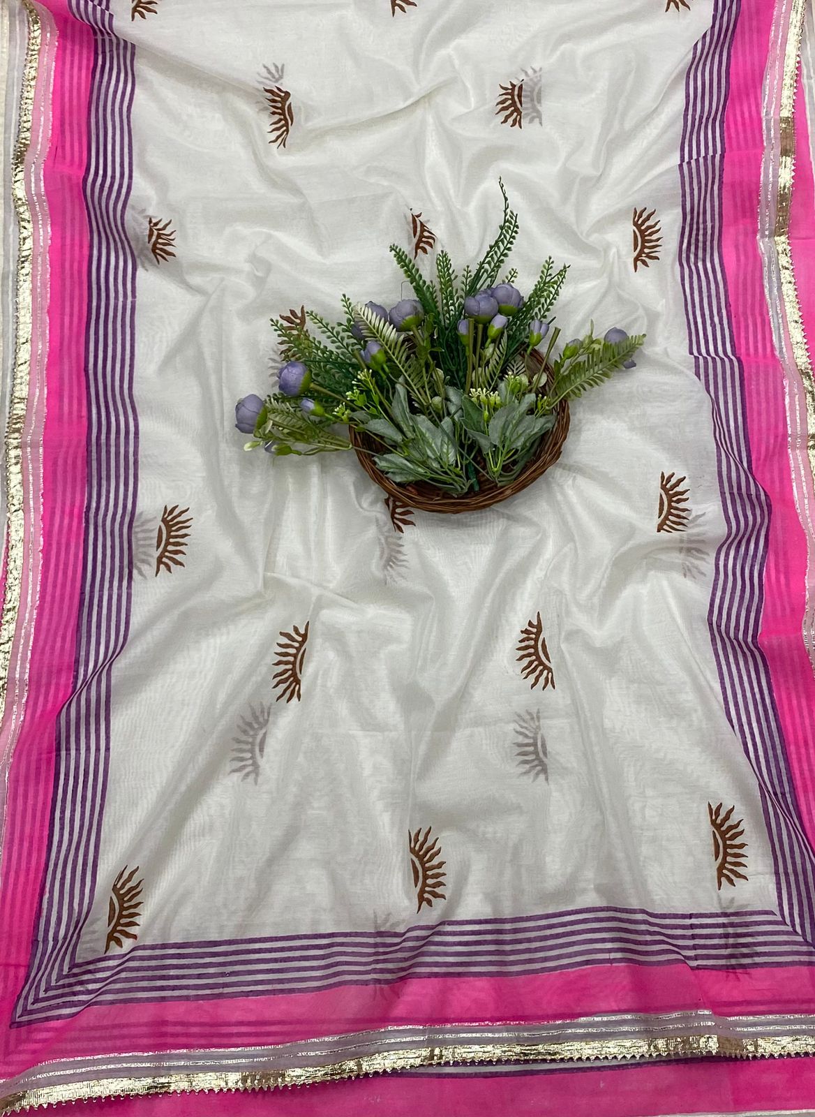 CKC 292B Cotton off white with Pink Suit Fabric / CKC Cotton Bazaar
