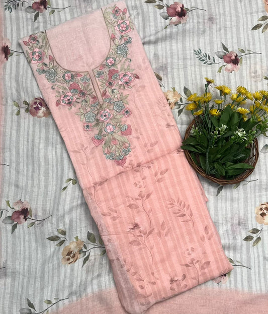 क्रेप गुलाबी सूट संग्रह / हाथ से पेंट किए गए सूट