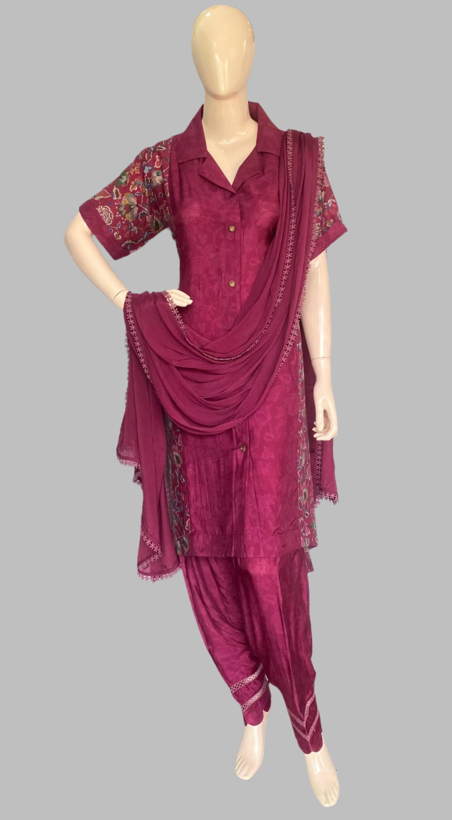 Muslin Wine Stitched Suit / Panel Design