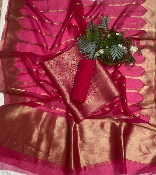 Brocade Magenta Suit Fabric / Banarasi Baithak