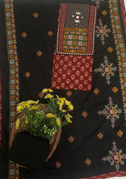 Cotton Maroon With Black Suit Fabric / Cotton Bazaar
