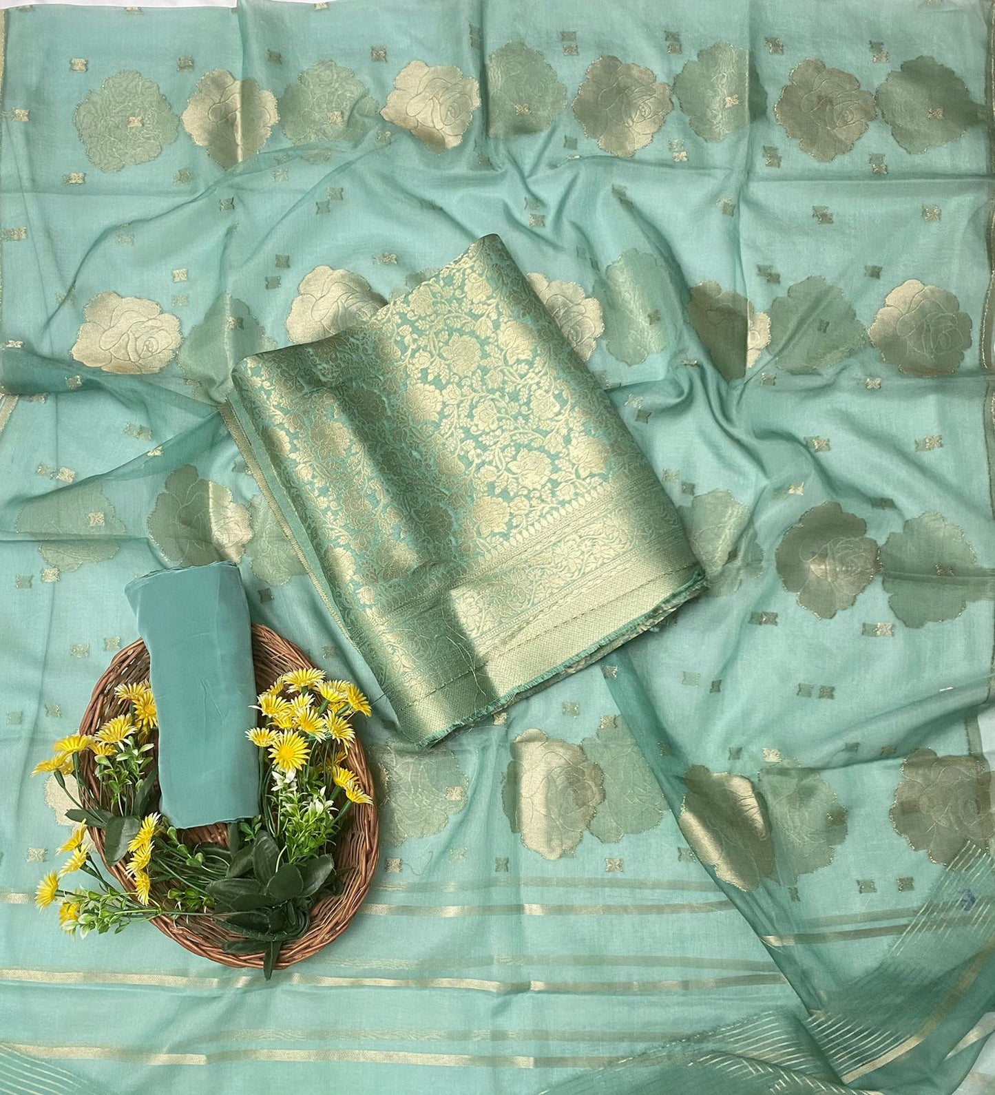 जॉर्जेट सी ग्रीन सूट फ़ैब्रिक / ईज़ी ब्रीज़ी PT-3