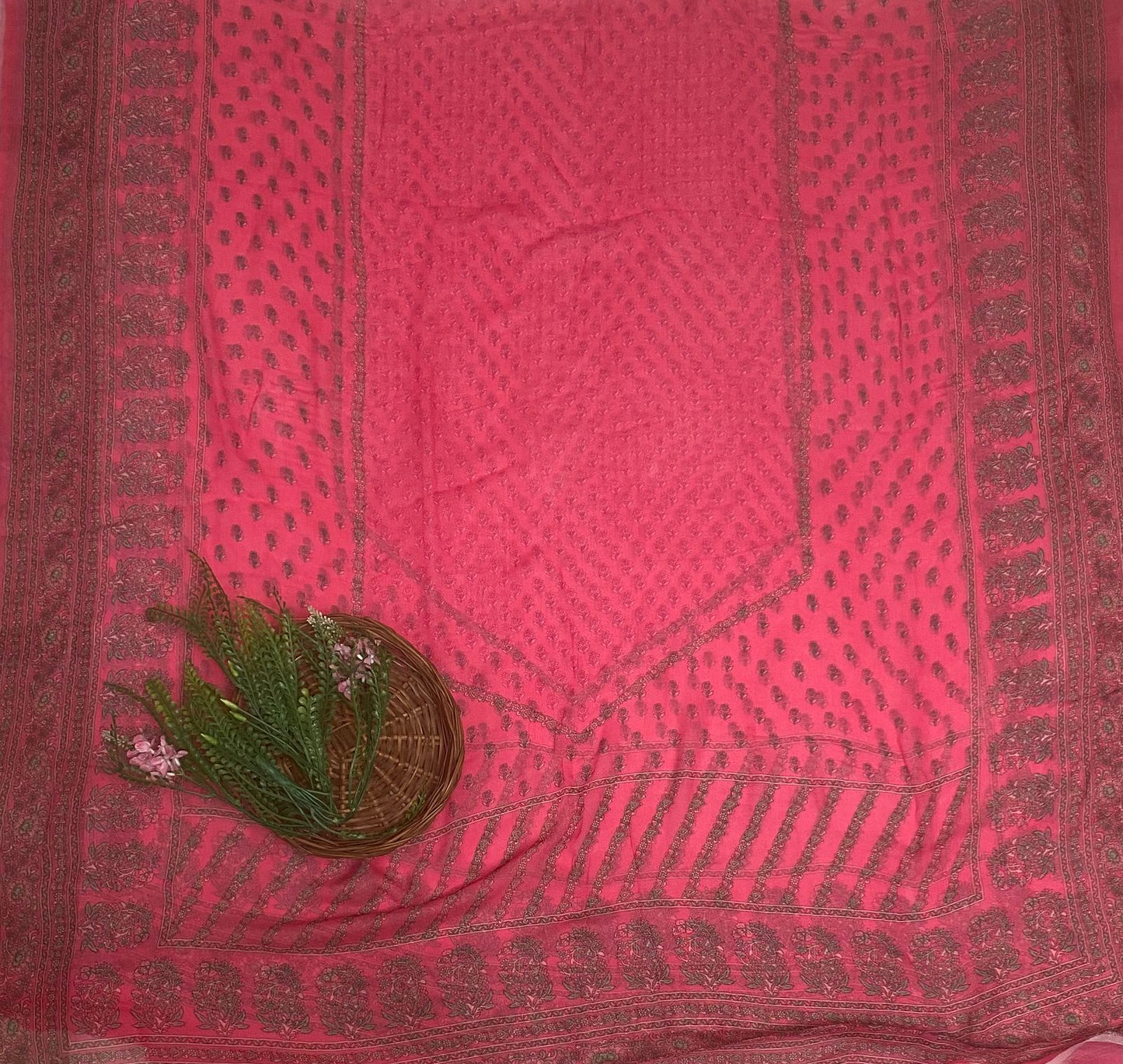 Crepe Magenta Suit Fabric / Phoolon Ka Ghar