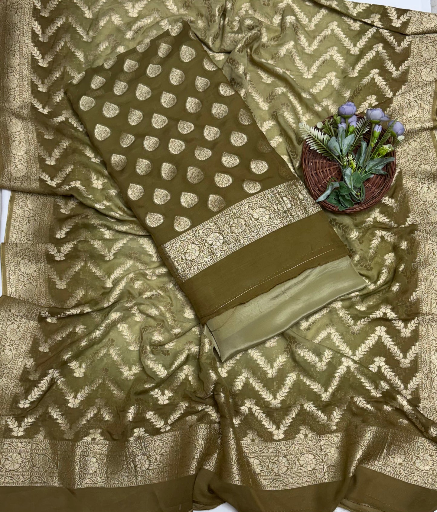 Georgette Banarasi Mehndi Green Suit Fabric / Banarasi Baithak