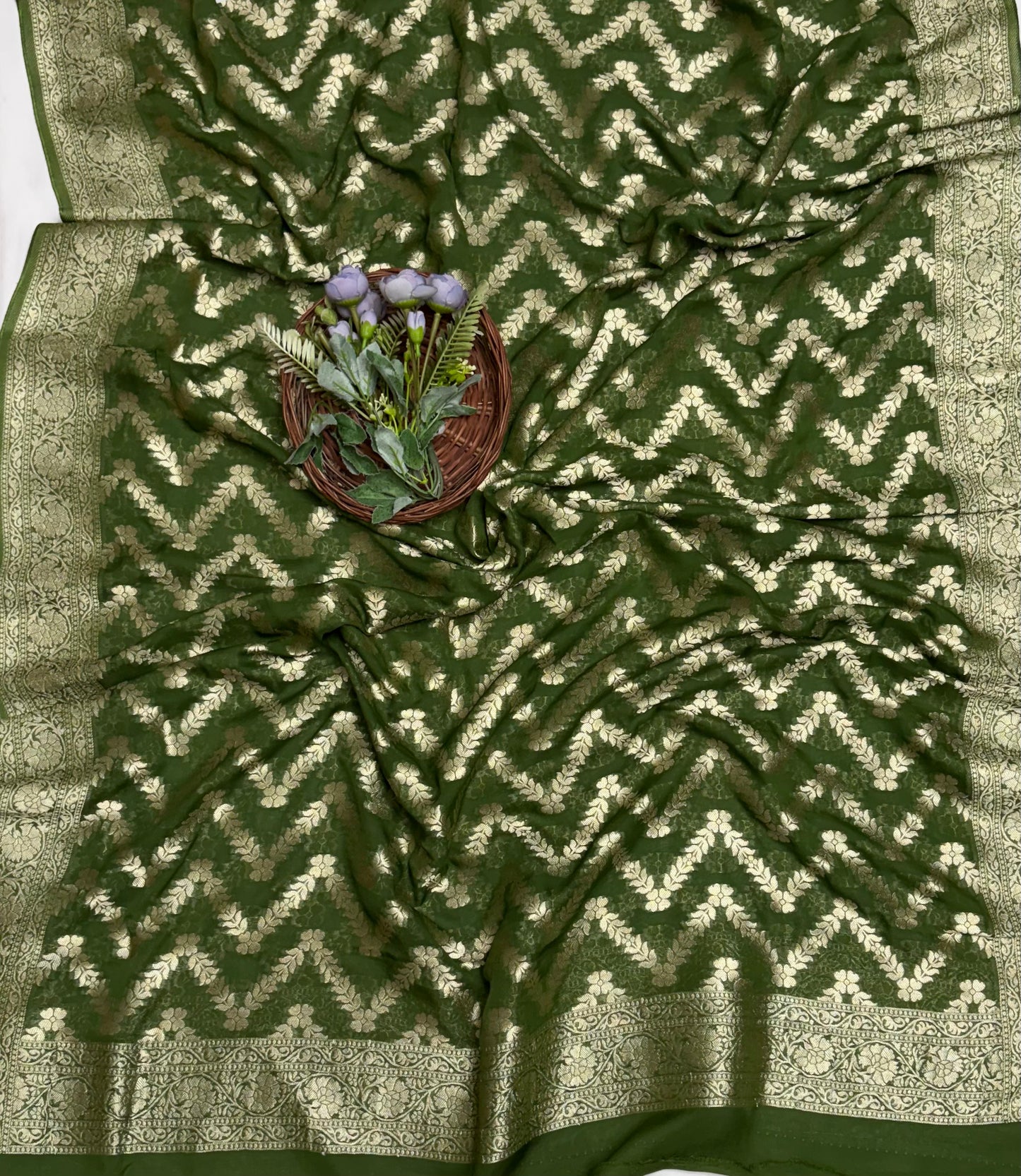 Georgette Banarasi Mehndi Green Suit Fabric / Banarasi Baithak