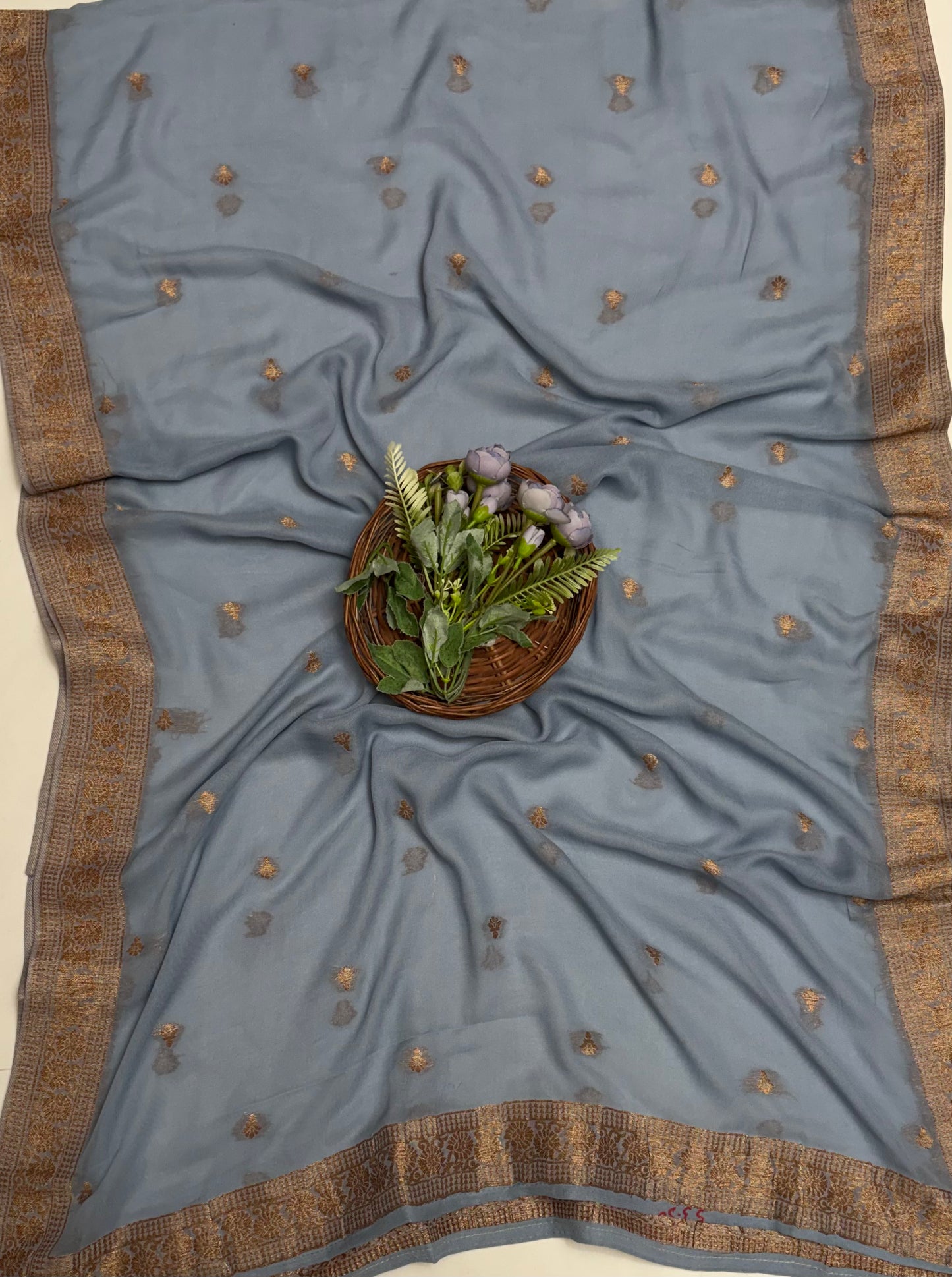 Georgette Banarasi Grey Suit Fabric / Banarasi Baithak
