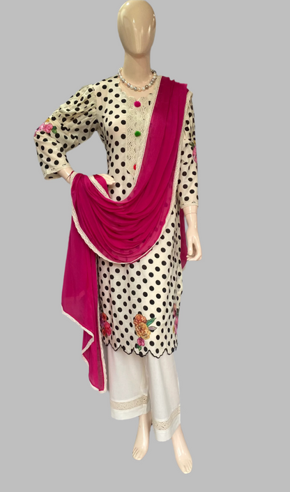 516A Cotton Cream With Black Stitched Suit / CKC Polka Petals