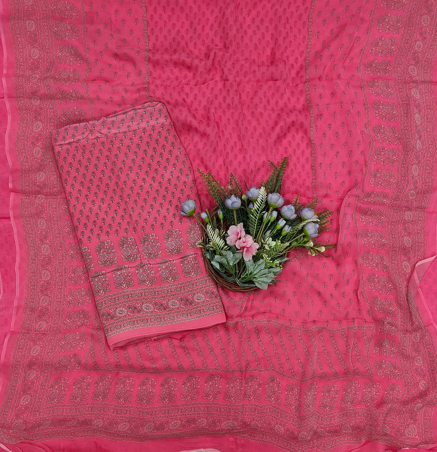 977B Crepe Pink Suit Fabric / CKC Crepe Suits
