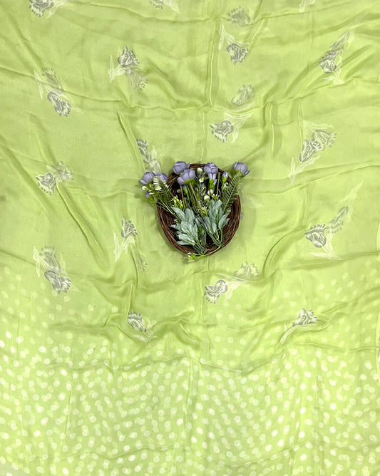 652A Georgette Polka Dot Light Green Suit Fabric / CKC Polka Story