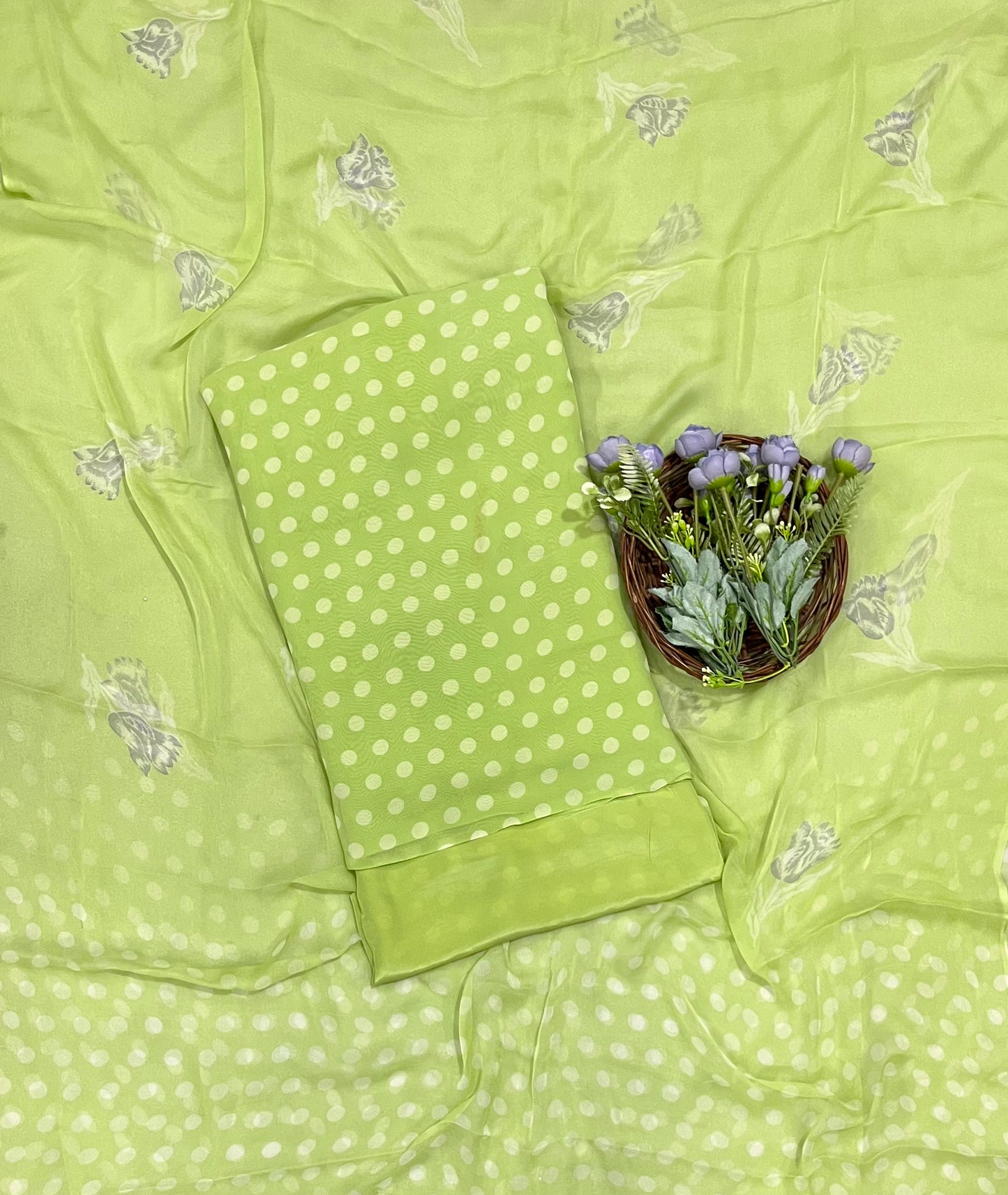 652A Georgette Polka Dot Light Green Suit Fabric / CKC Polka Story