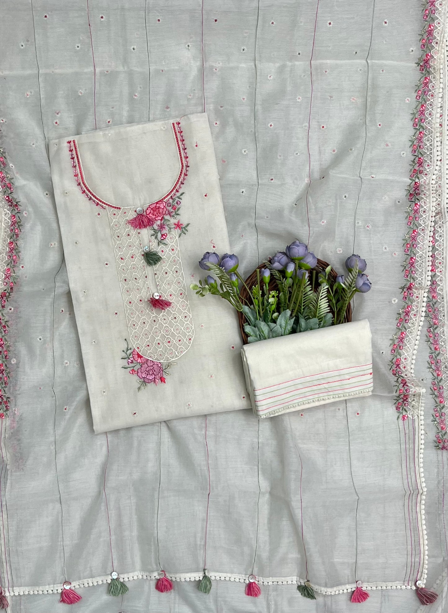Ckc 309 Kotta Doria Off White With Peach Suit Fabric/ CKC Mul Cotton