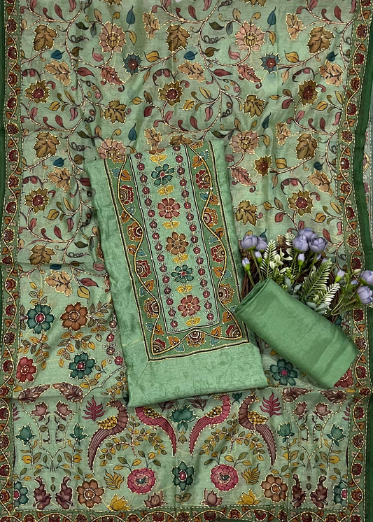 क्रेप गुलाबी सूट संग्रह / हाथ से पेंट किए गए सूट