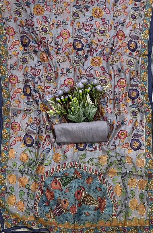 क्रेप गुलाबी सूट संग्रह / हाथ से पेंट किए गए सूट