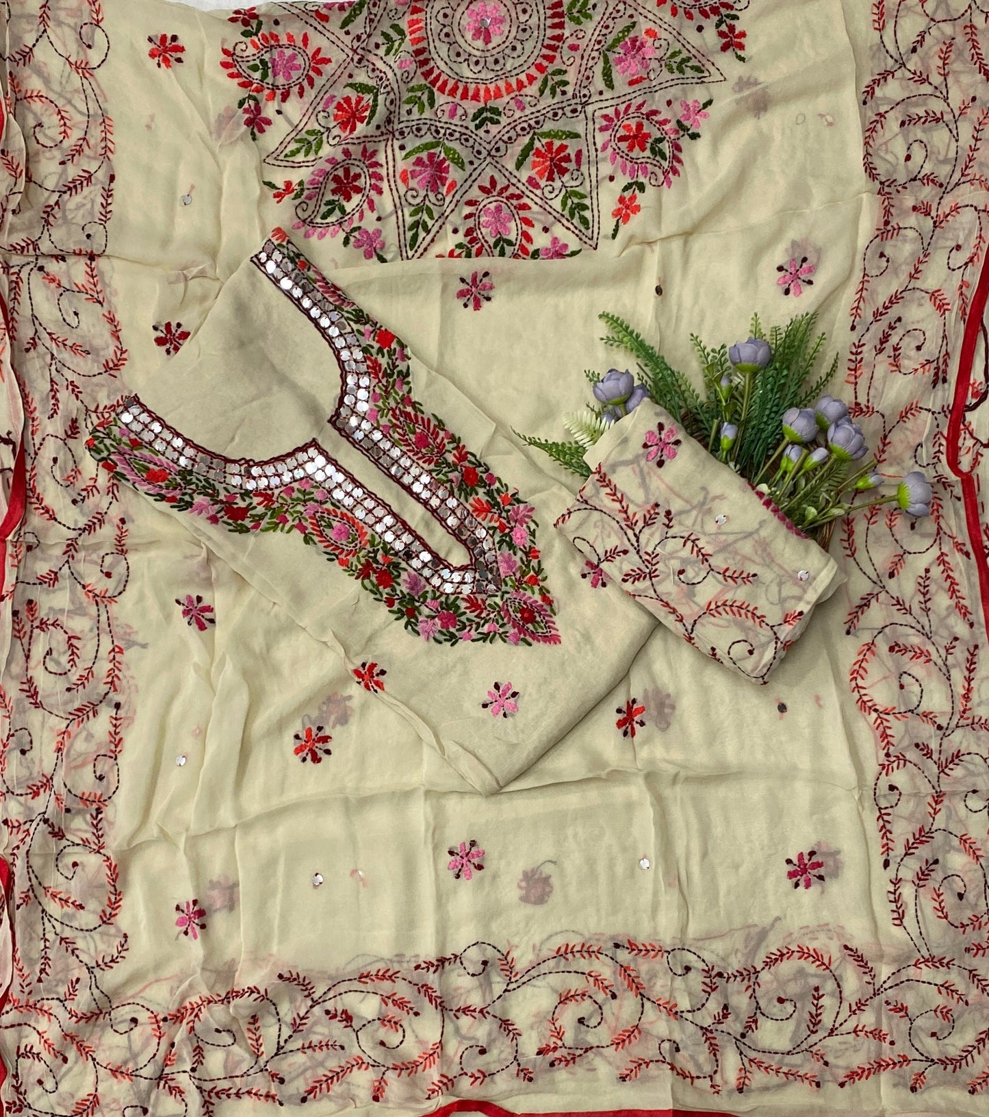 906B Georgette Off White Suit Fabric / CKC Georgette Suits