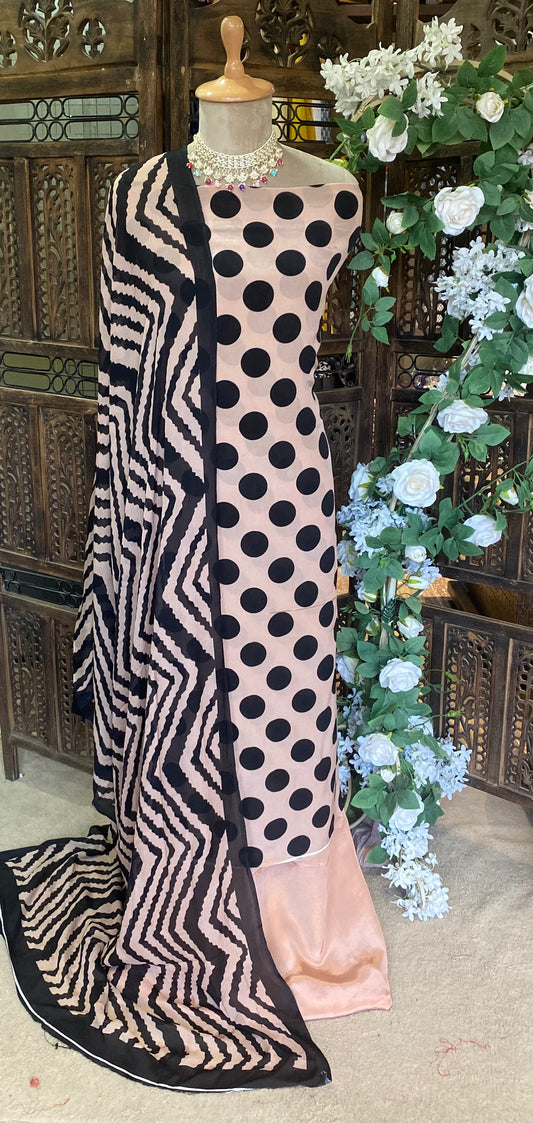Crepe Skin With Black Suit Fabric / Polka Story