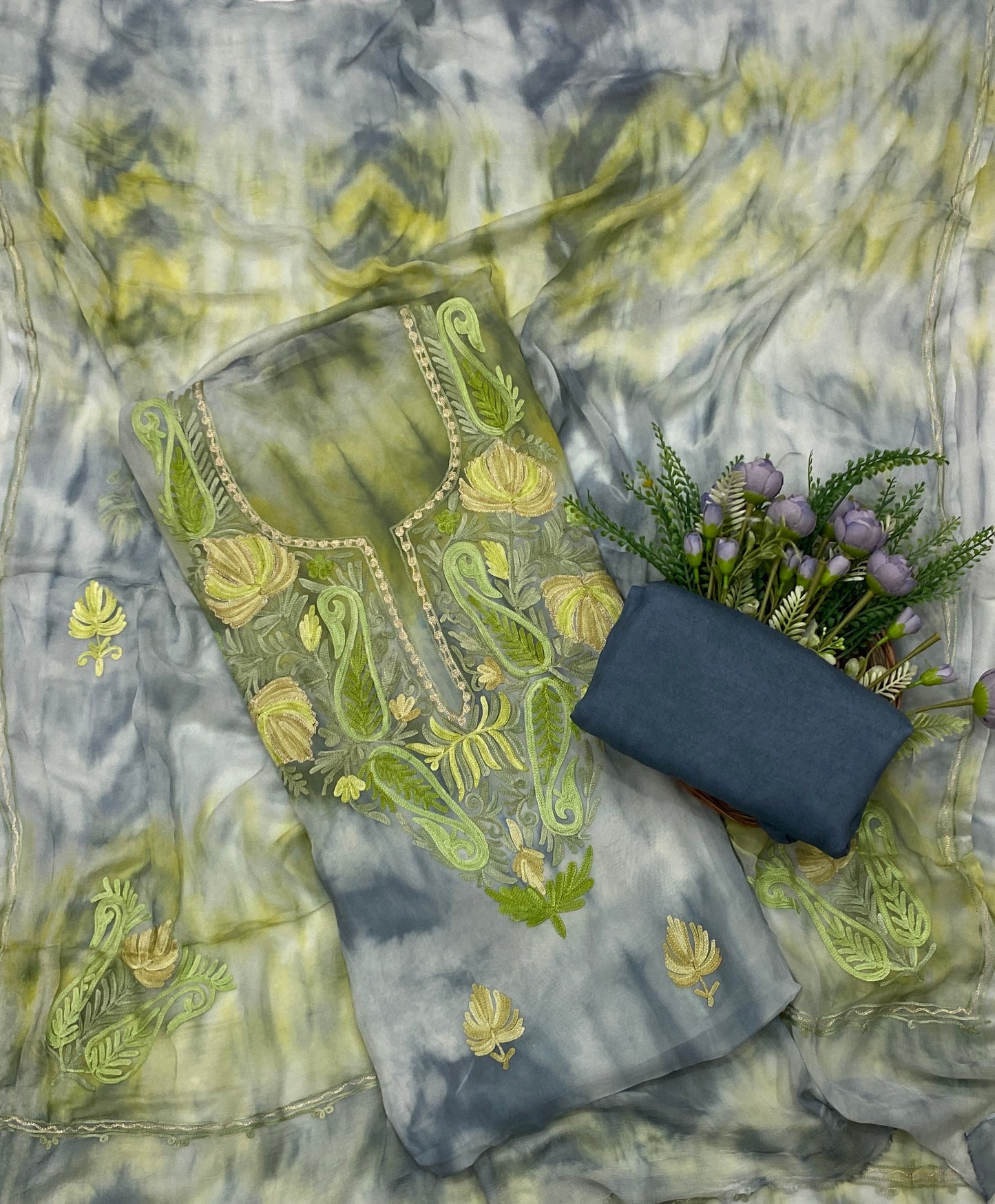 119C Georgette Aari Green With Grey Fabric / CKC Georgette Suits