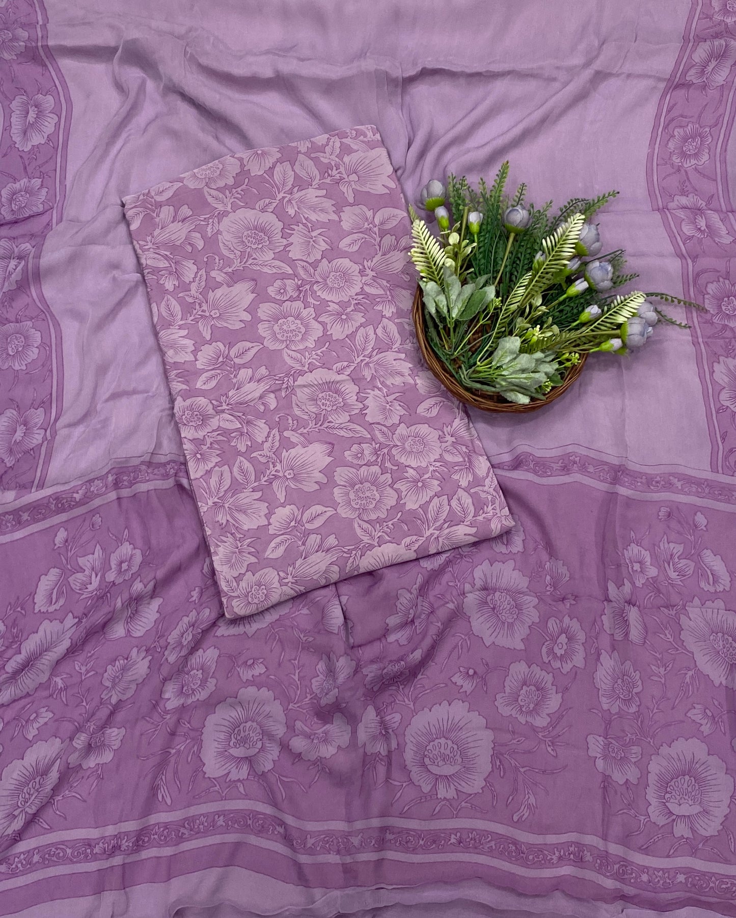 254C Crepe Lilac Suit Fabric / CKC Crepe Suits