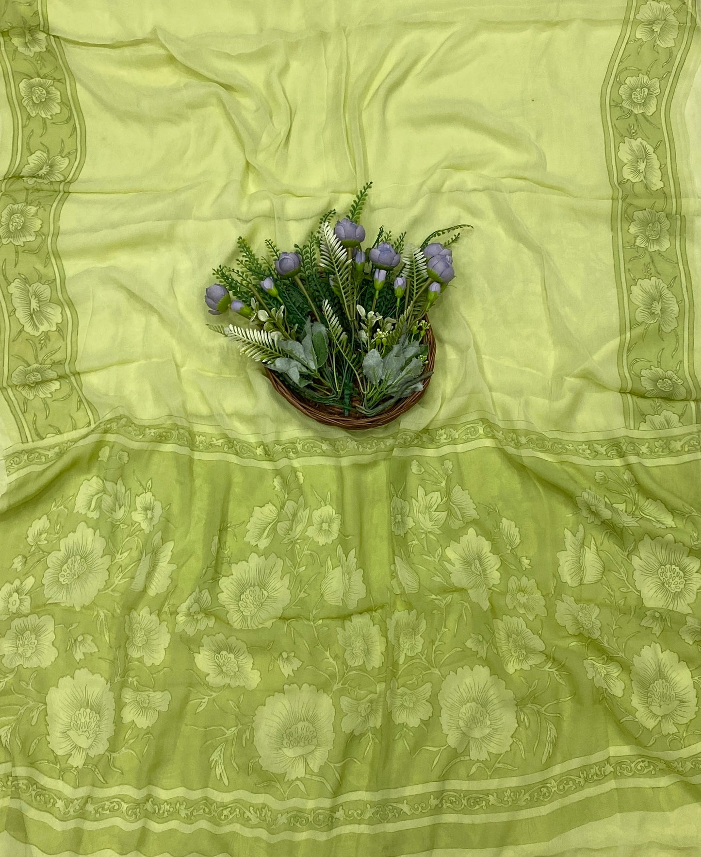 253C Crepe Light Green Suit Fabric / CKC Crepe Suits