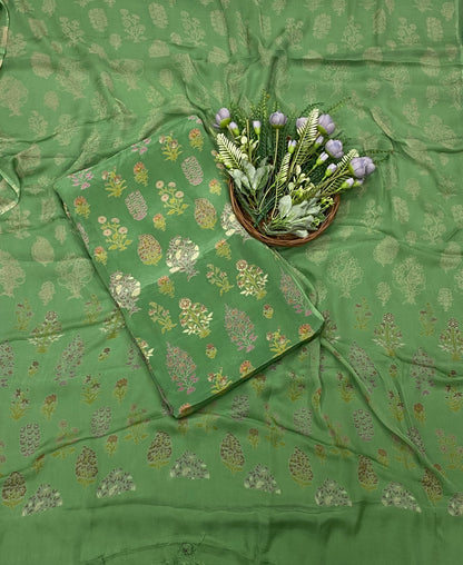259C Crepe Green Suit Fabric / CKC Crepe Suits