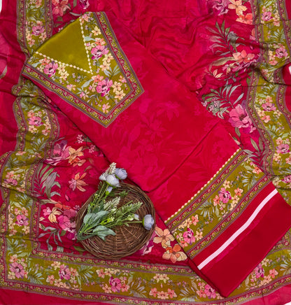 223B Crepe Red With Mehndi Green Suit Fabric / Crepe Suits