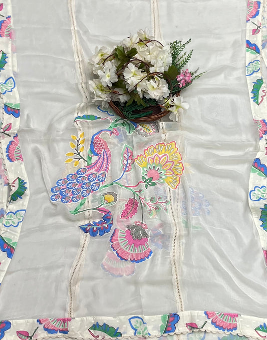 क्रेप गुलाबी सूट संग्रह / हाथ से पेंट किए गए सूट