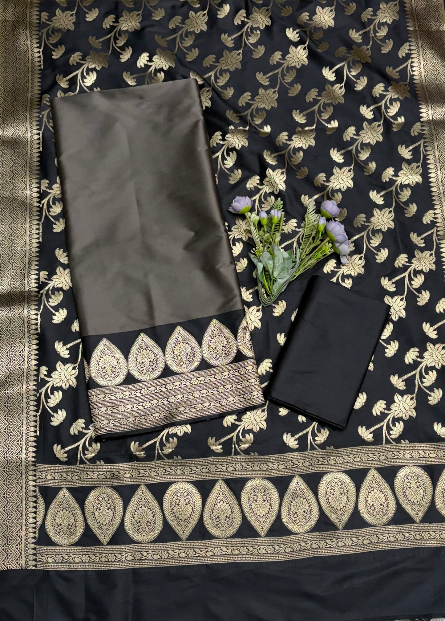 जॉर्जेट सी ग्रीन सूट फ़ैब्रिक / ईज़ी ब्रीज़ी PT-3