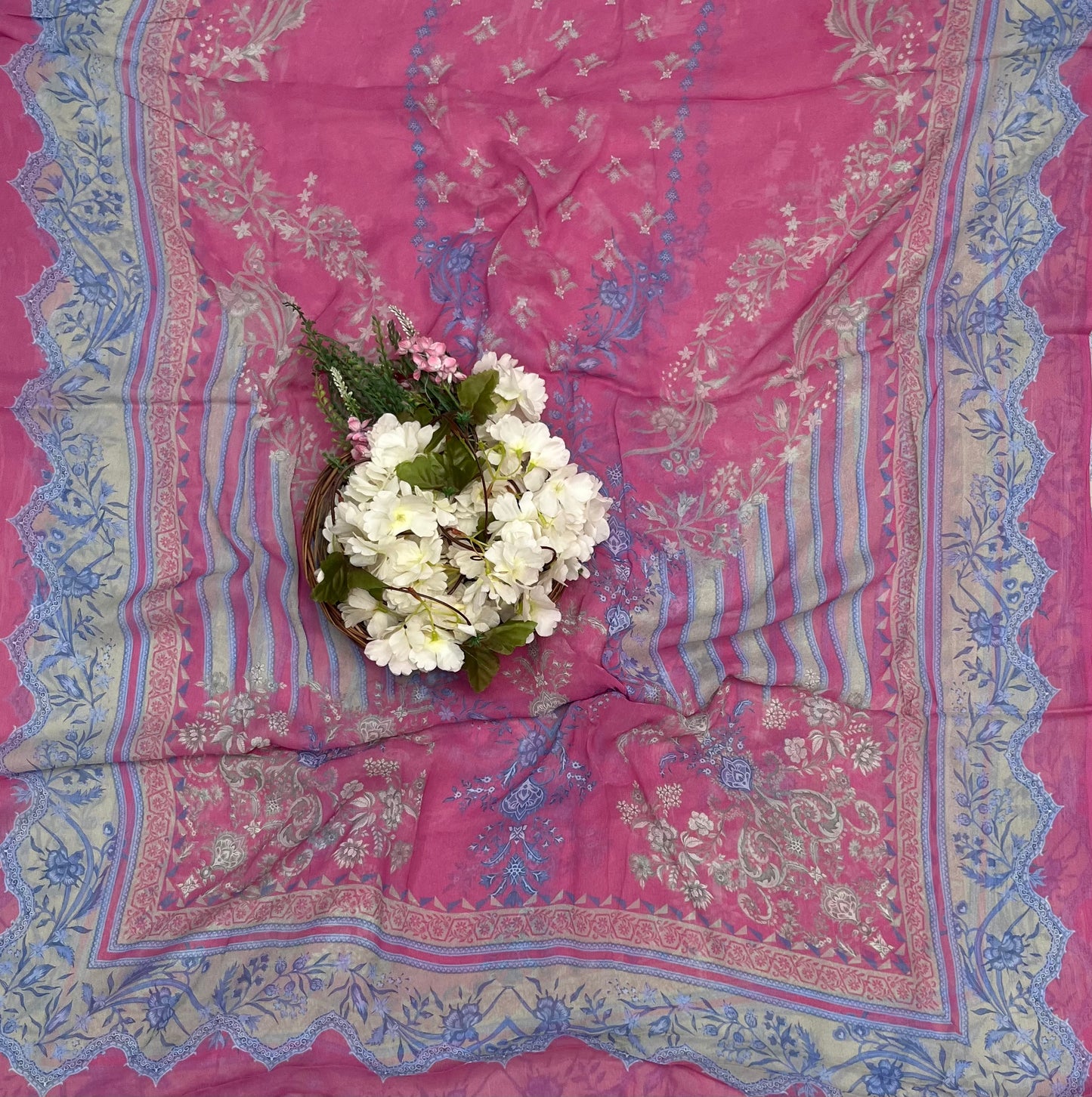 CKC 648 Muslin Grey With Dark Pink Suit Fabric / CKC Muslin Suits