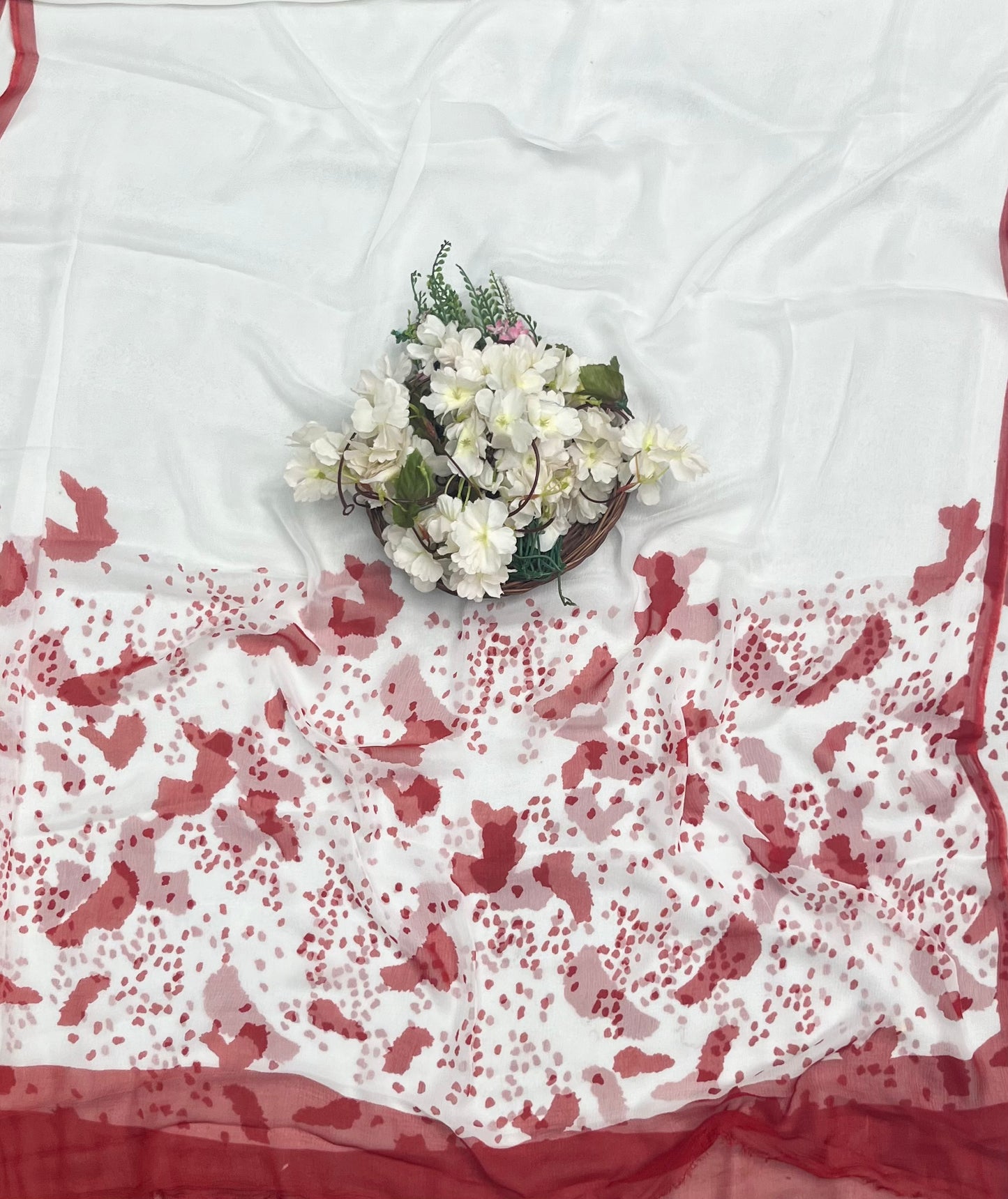 809 Georgette White With Red Suit Fabric / CKC Georgette Suits