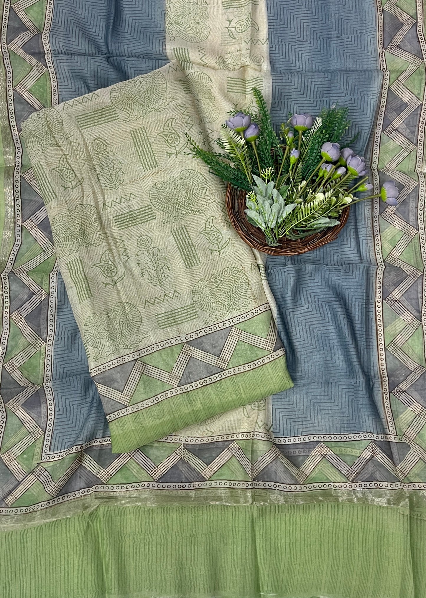 853B Pure Mul Cotton Beige With Sea Green Suit Fabric / CKC Mul Cotton