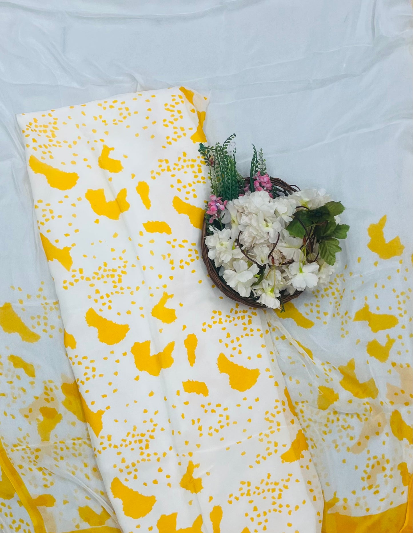 149A Georgette White With Yellow  Suit Fabric / CKC Georgette Suits