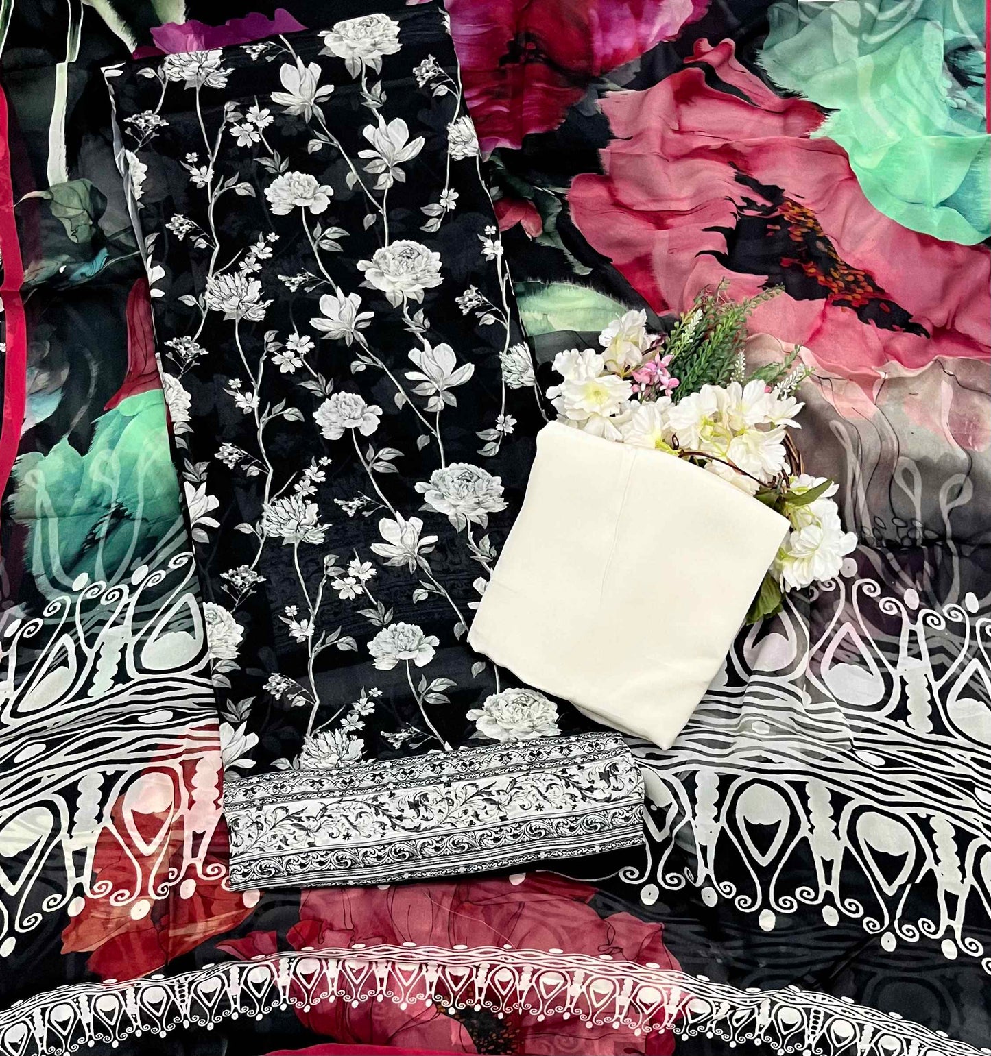 275A Georgette Black And Cream Suit Fabric / CKC Georgette Suits