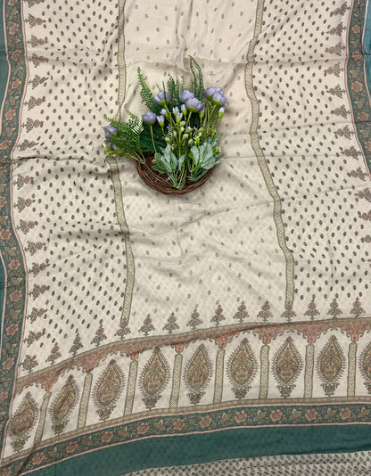 296C Crepe Beige With Green Suit Fabric / CKC Crepe Suits