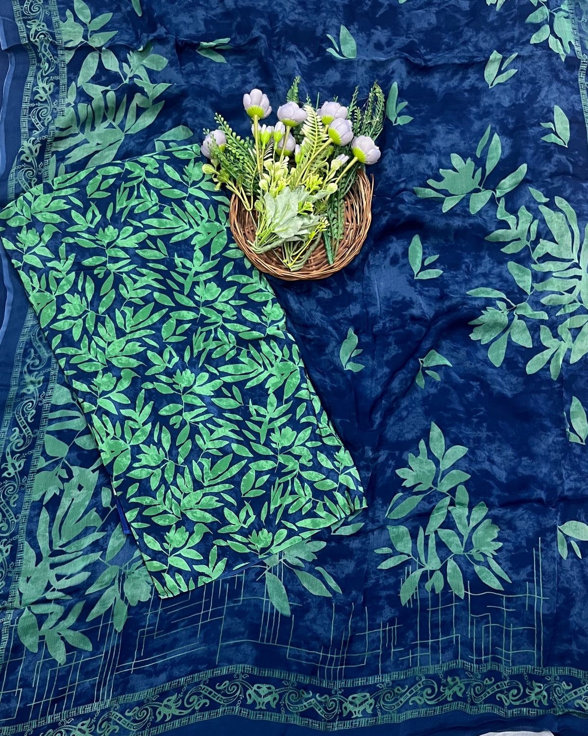 292C Crepe Green With Navy Blue Suit Fabric / CKC Crepe Suits