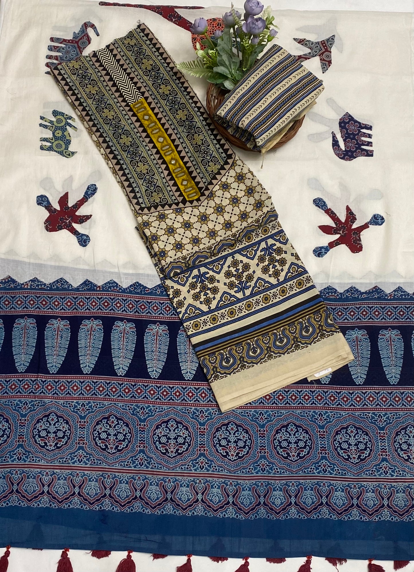 Jaipuri Cotton Cream Suit Fabric / Jaipuri Suits