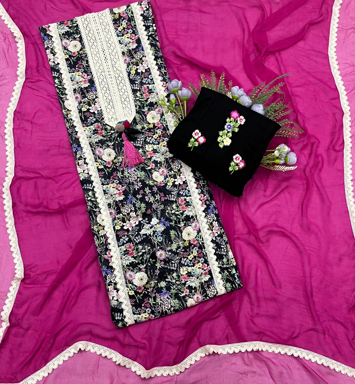 603A Linen Black With Magenta Suit Fabric / CKC Linen Suits