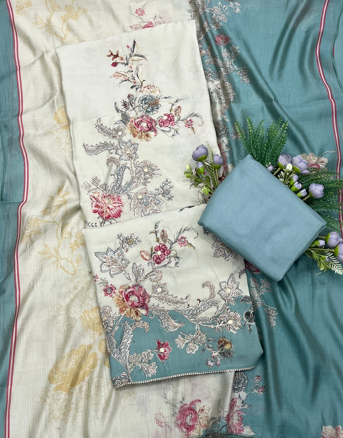 565A Muslin Beige With Dusty Teal Blue Suit Fabric / CKC Muslin Suits